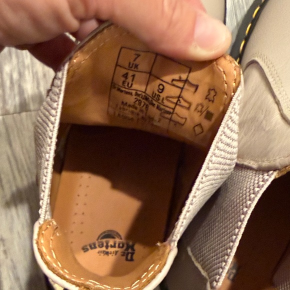 Dr. Martens Women's Light Beige Ankle Boots - Picture 4 of 4